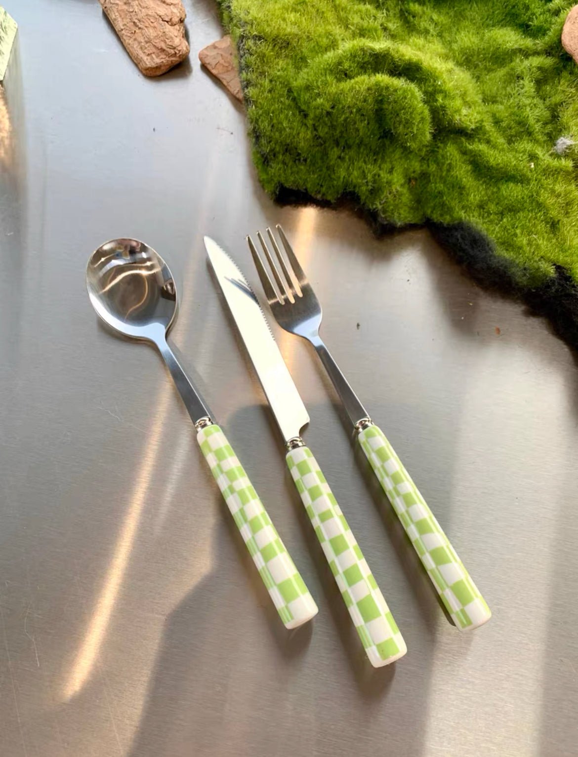 6 Piece Checkered Flatware Set