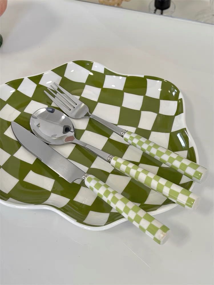 6 Piece Checkered Flatware Set