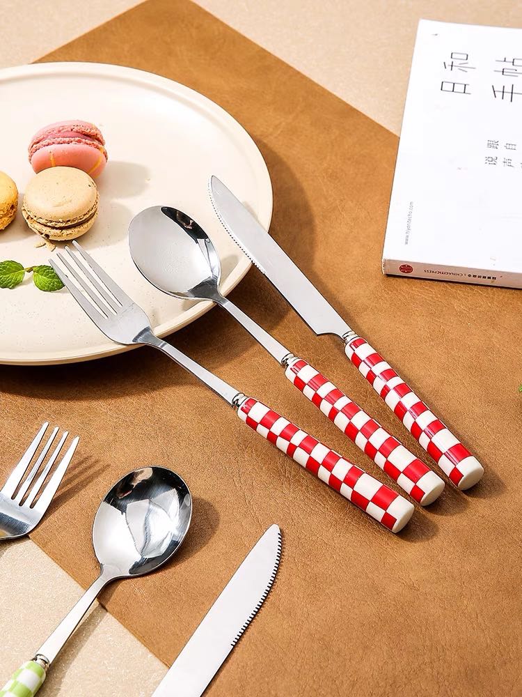 6 Piece Checkered Flatware Set